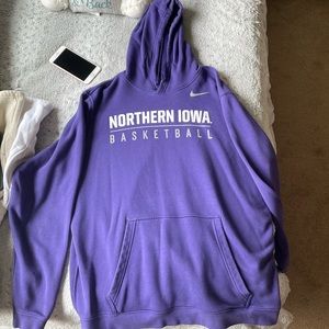 UNI Basketball Nike Sweatshirt